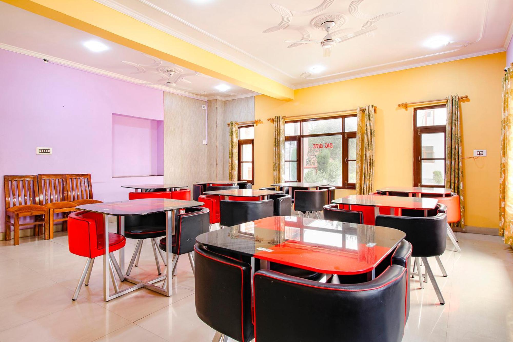 Fabhotel Grand Comforts Haidarpur Dış mekan fotoğraf