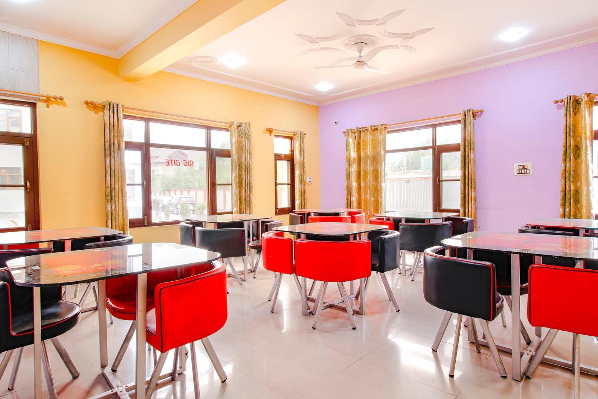 Fabhotel Grand Comforts Haidarpur Dış mekan fotoğraf