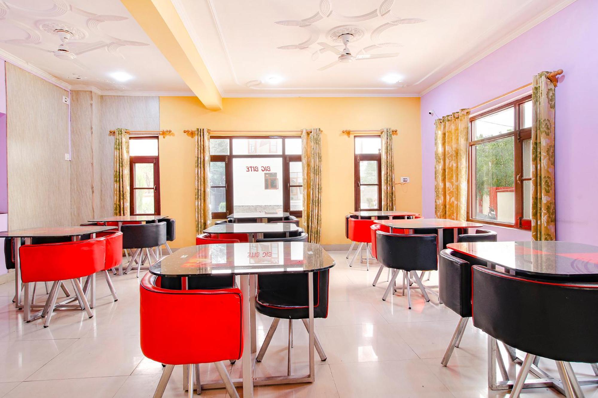 Fabhotel Grand Comforts Haidarpur Dış mekan fotoğraf